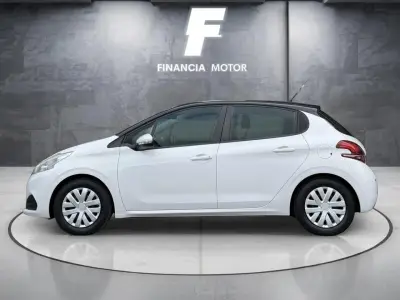 Peugeot 208 2016 · foto 12