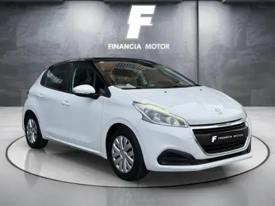 Peugeot 208 2016 · foto 3