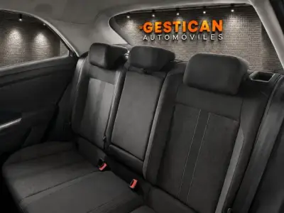 Volkswagen T-Roc 2023 · foto 16