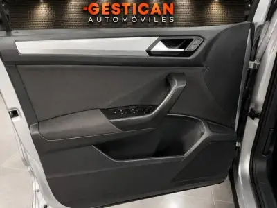 Volkswagen T-Roc 2023 · foto 17