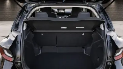 Toyota Yaris 2022 · foto 11