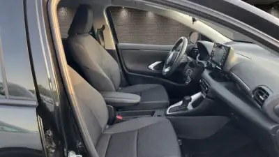 Toyota Yaris 2022 · foto 9