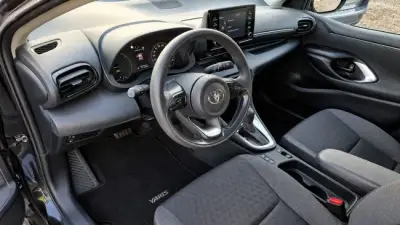 Toyota Yaris 2022 · foto 8