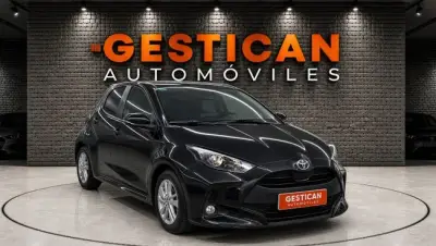 Toyota Yaris 2022 · foto 3