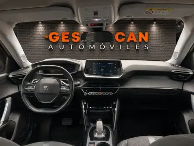 Peugeot 2008 2022 · foto 9