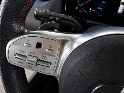 Mercedes-Benz GLA 2021 · foto 10