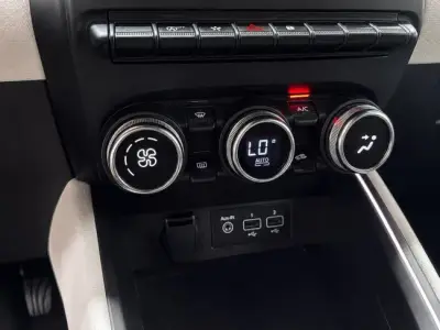Renault Clio 2023 · foto 10