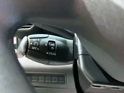Peugeot Partner 2021 · foto 11