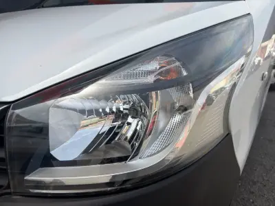 Nissan NV300 2021 · foto 18