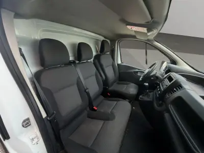 Nissan NV300 2021 · foto 10