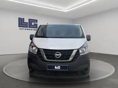 Nissan NV300 2021 · foto 2