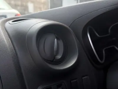 Nissan NV300 2021 · foto 20