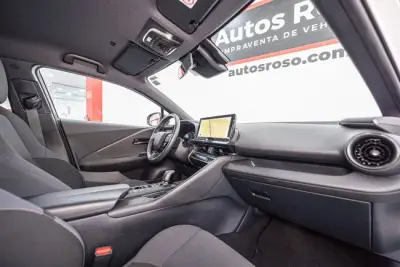 Toyota C-HR 2024 · foto 6