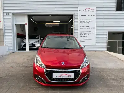 Peugeot 208 2019 · foto 2