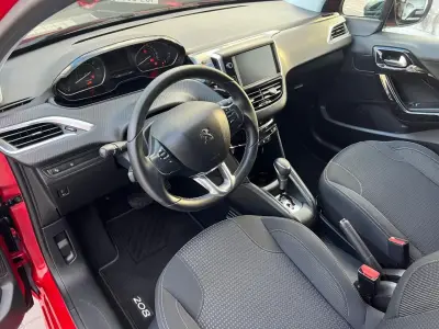 Peugeot 208 2019 · foto 7