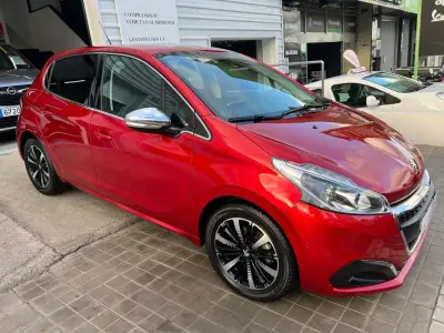 Peugeot 208 2019 · foto 3