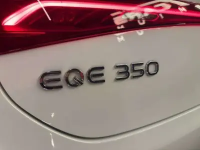 Mercedes-Benz EQE 2023 · foto 7