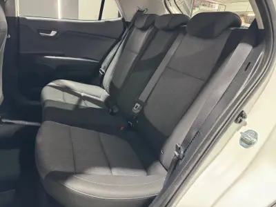 KIA Stonic 2022 · foto 10
