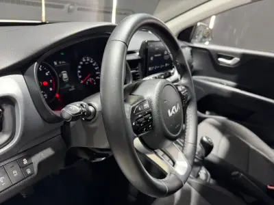 KIA Stonic 2022 · foto 7