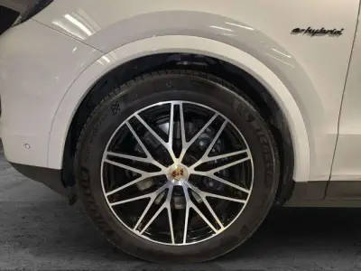 Porsche Cayenne Coupe 2024 · foto 7