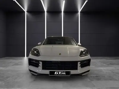 Porsche Cayenne Coupe 2024 · foto 3
