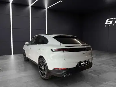 Porsche Cayenne Coupe 2024 · foto 4