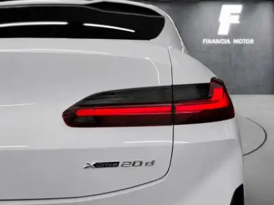 BMW X4 2020 · foto 16