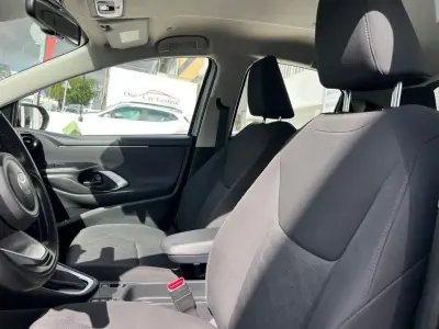 Toyota Yaris 2024 · foto 9
