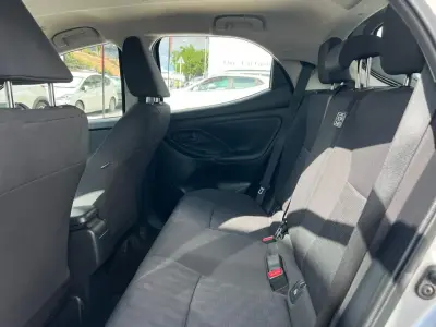 Toyota Yaris 2024 · foto 10
