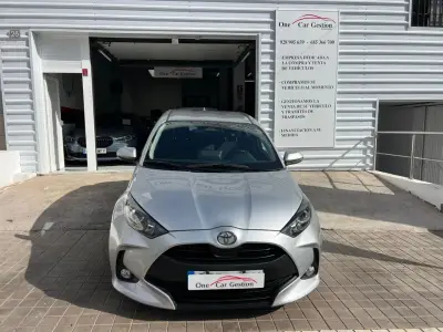 Toyota Yaris 2024 · foto 2