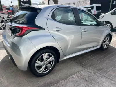 Toyota Yaris 2024 · foto 3