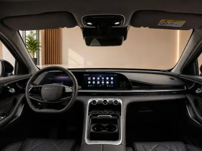 Omoda 9 2026 · foto 5