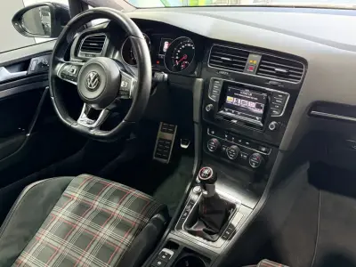 Volkswagen Golf GTI 2017 · foto 6