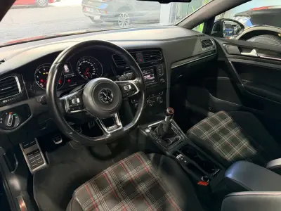 Volkswagen Golf GTI 2017 · foto 7