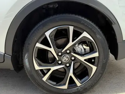 Toyota C-HR 2020 · foto 6