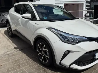 Toyota C-HR 2020 · foto 3
