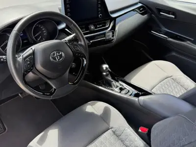 Toyota C-HR 2020 · foto 7