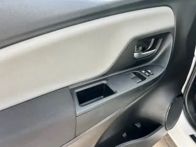 Toyota Yaris 2020 · foto 12