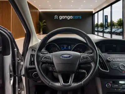 Ford Focus 2015 · foto 8