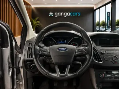 Ford Focus 2015 · foto 12