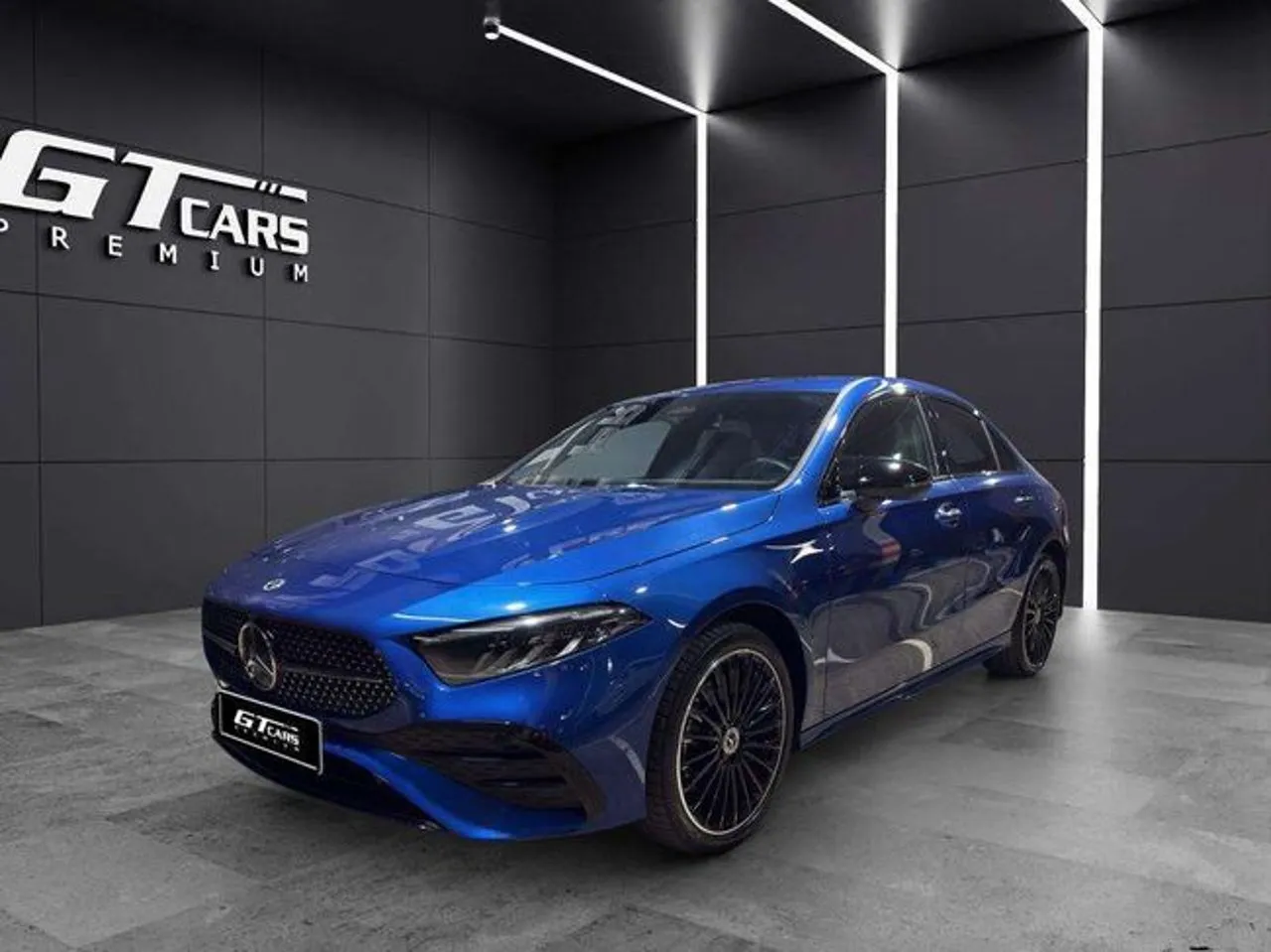 Mercedes-Benz Clase A 2025 en 2 islas · CEC