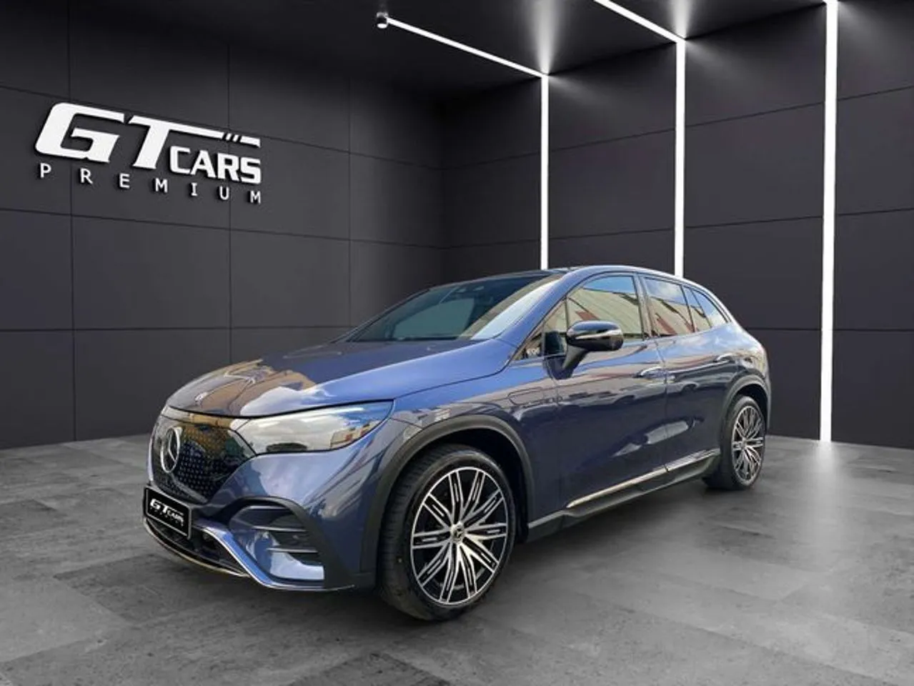 Mercedes-Benz EQE SUV 2025 en 2 islas · CEC