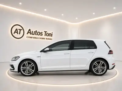 Volkswagen Golf 2018 · foto 2