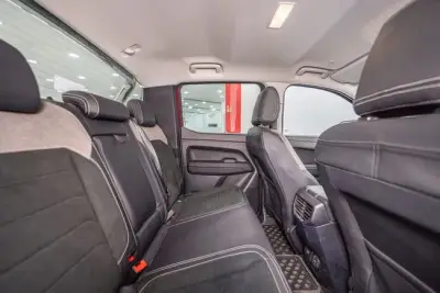 Volkswagen Amarok 2023 · foto 7