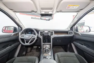 Volkswagen Amarok 2023 · foto 5
