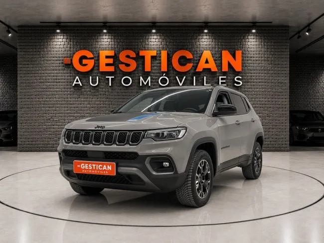 Jeep Compass 2024 en 4 islas · CEC
