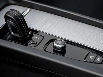 Volvo XC60 2022 · foto 11