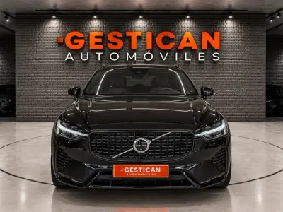 Volvo XC60 2022 · foto 3