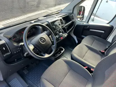 Opel Movano 2022 · foto 6