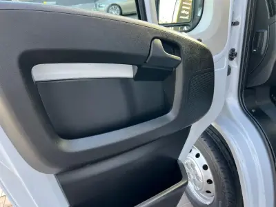 Opel Movano 2022 · foto 10
